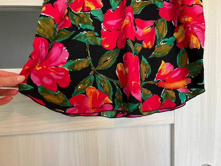 Bluzka na ramiączkach w różowe kwiaty, romantyczna, r. S/M