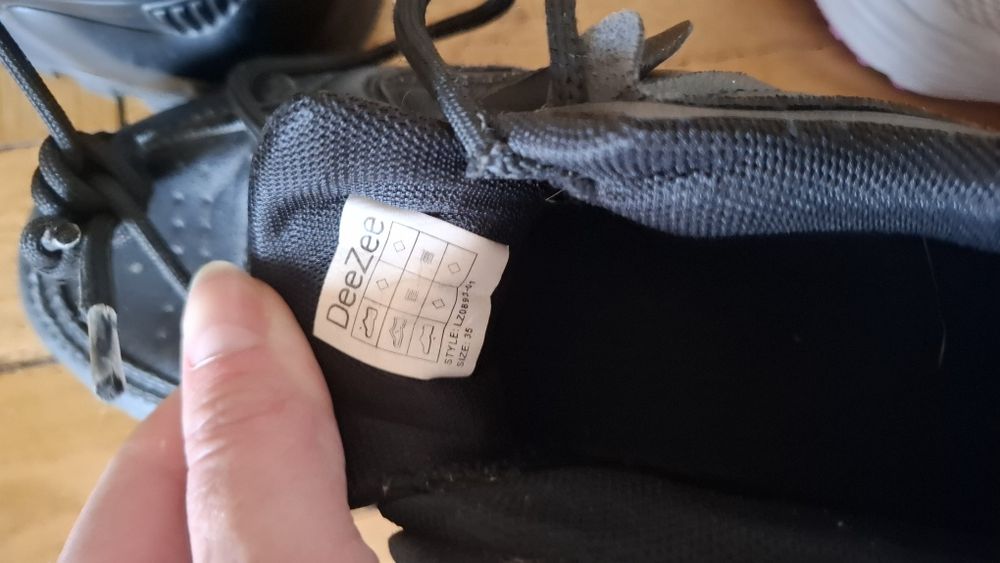 Czarne adidasy na koturnie