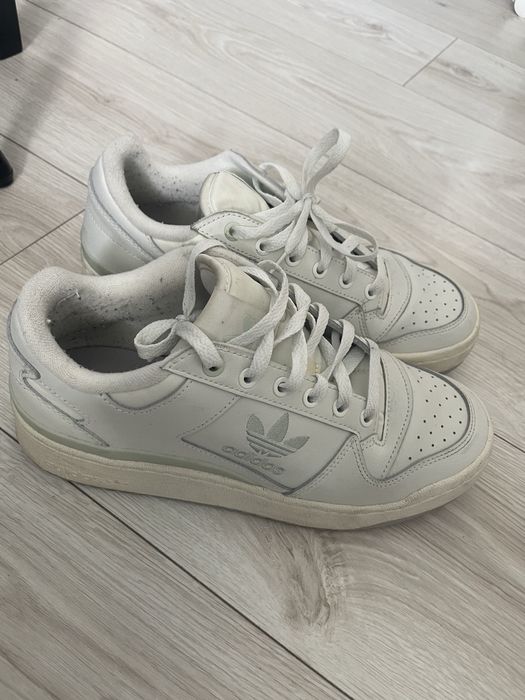 Wiosenne mietowe sneakersy adidas forum bold w