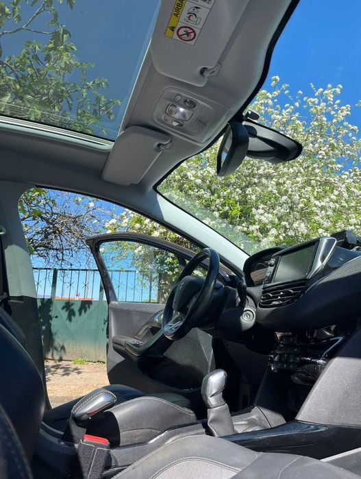 Peugeot 2008 1.2 PURETECH 110CH ALLURE