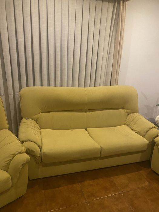 Sofas de sala em bom estado