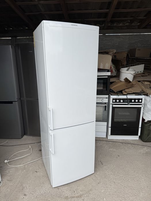Холодильник Siemens