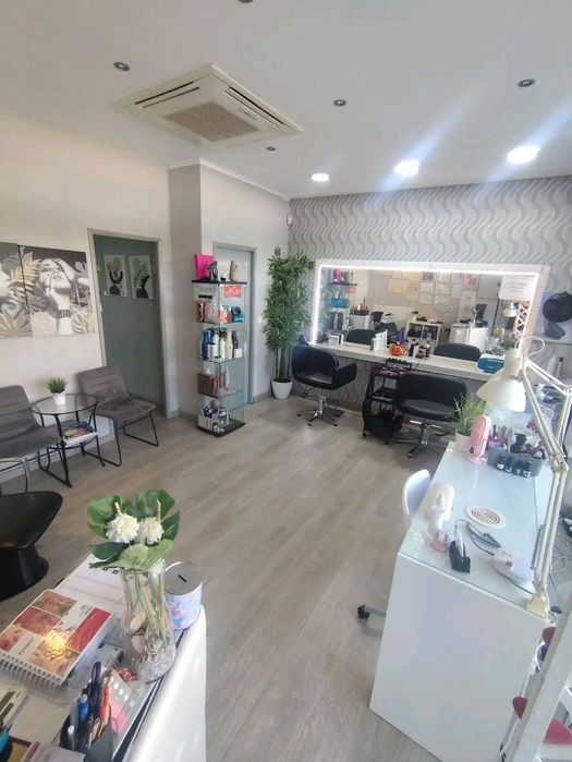Trespasse de salão com renda imbatível  de 375€