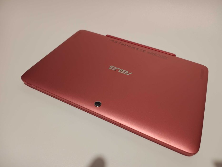 Ноутбук 10.1" ASUS T100HA, Atom x5-Z8500, 8GB, Intel HD, 128Gb