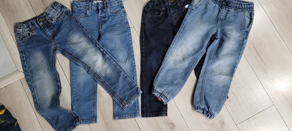 Jeansy 104 spodnie chłopięce