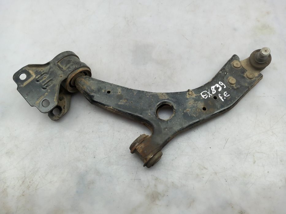 Braço de suspensão frente esquerdo VOLVO V40 Hatchback