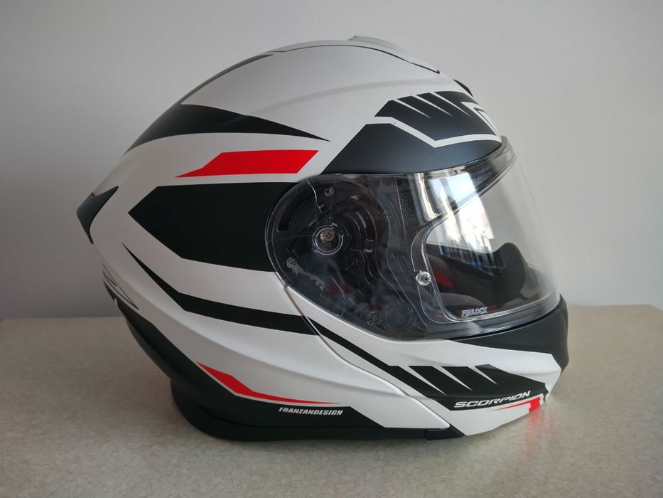 Kask motocyklowy szczękowy Scorpion EXO-920 Shuttle czarno-biało-czerwony (rozmiar M 57-58cm)