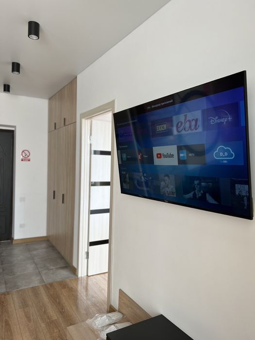 Вільно !Подобово сучасна квартира в центрі вул. Мельника,10