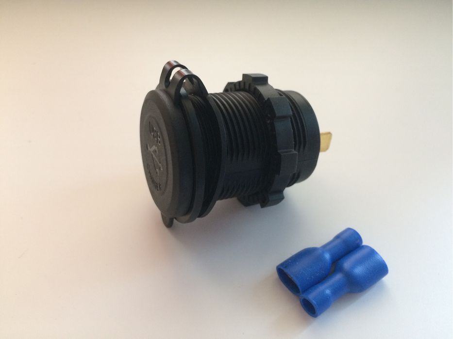 Автомобильная Usb зарядка QC 3.0 , Type-C , розетка в авто 12 - 24 V