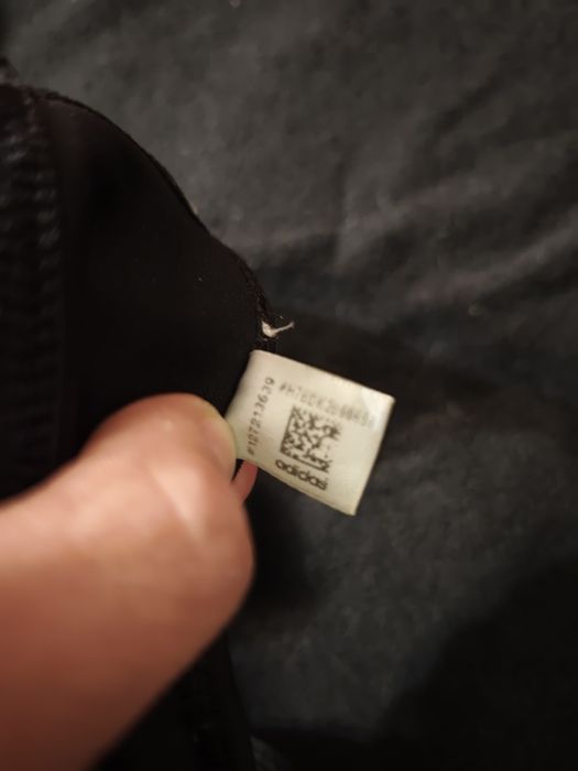 Спортивний топ Adidas, розмір M