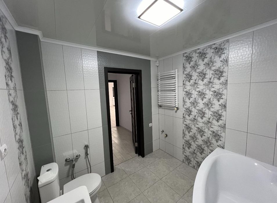 Будинок з гаражем с. Вислобоки, 13 км від Львова