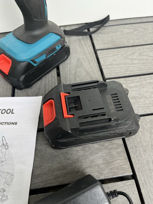 akumulatorowe nożyce do blachy 21v 2 akumulatory ładowarka elektryczne
