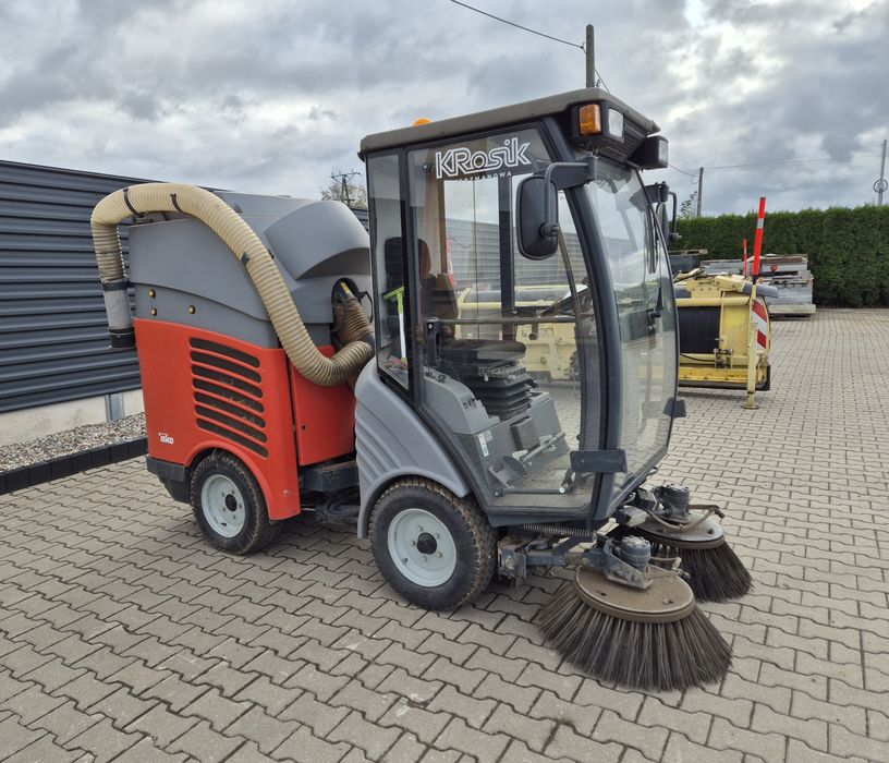 Zamiatarka hako 300