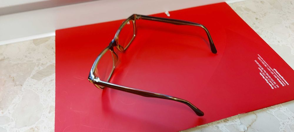 Okulary korekcyjne-oprawki.