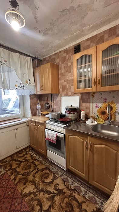 Продаж малосімейки на Вітрука 55