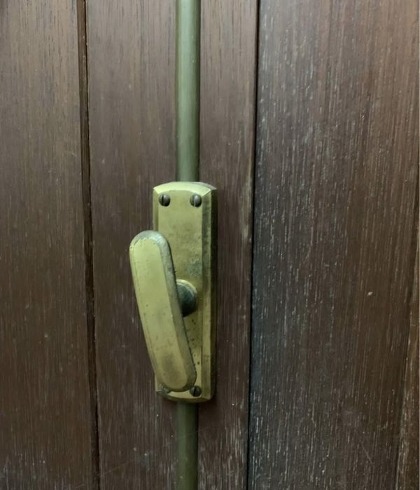 Portadas interiores janela madeira