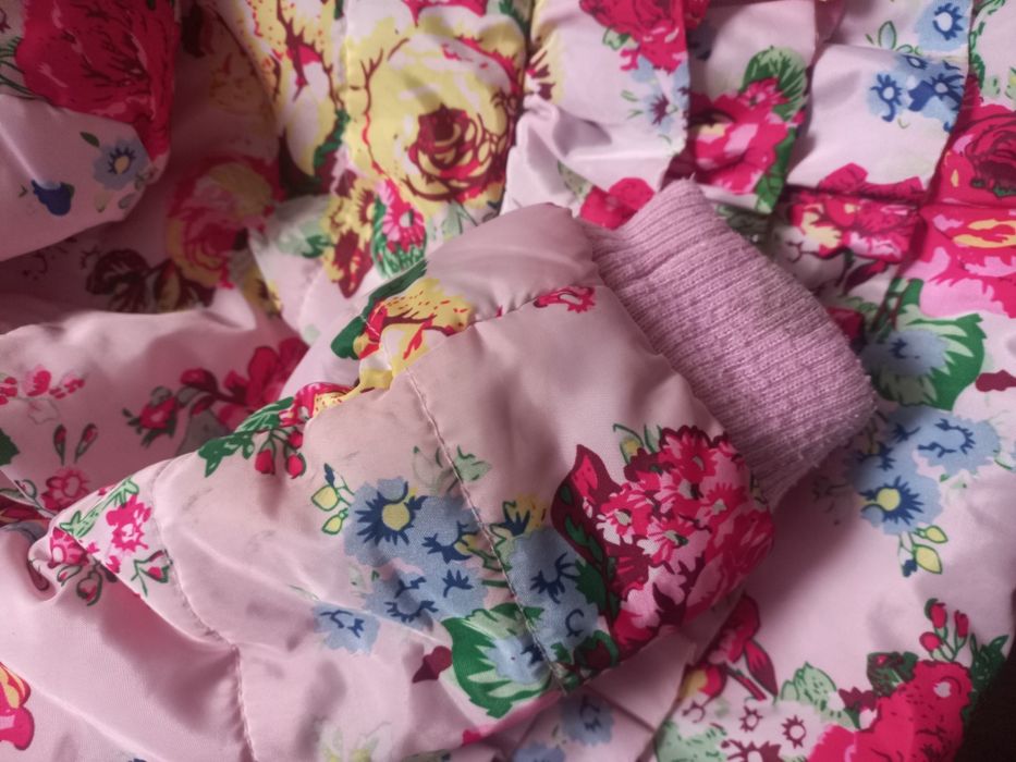 Śliczna urocza kurtka w kwiatki kwiaty falbanki płaszczyk zimowy