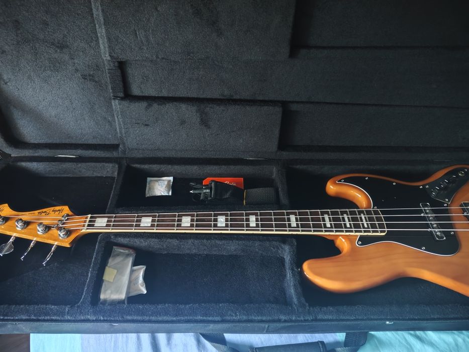Harley Benton MV4 Jazz Bass