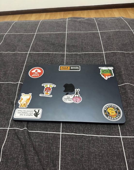 MacBook Air M2, practically new64751563063299124