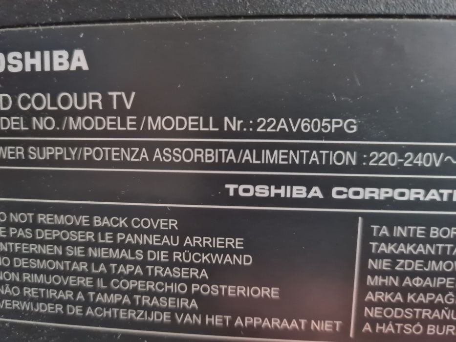 Toshiba telewizor LCD 23 całe plus uchwyt