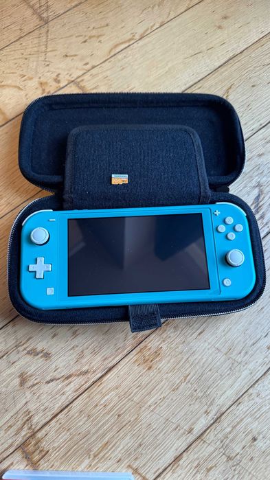 Nintendo Switch Lite Turkusowa + Minecraft, Animal Crossing, Etui