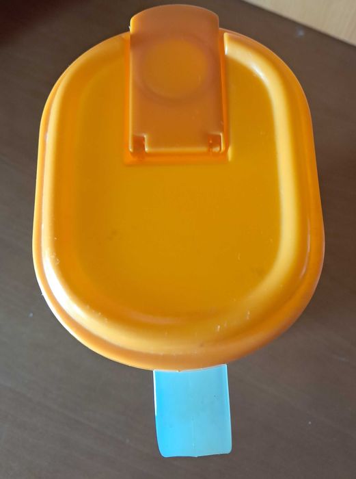 Recipiente para alimentos com tampa