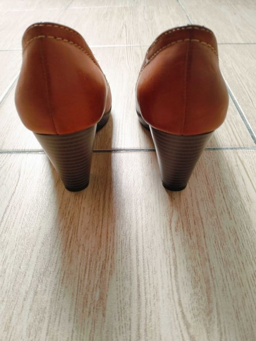 Nowe buty damskie Clara Barson, rozmiar 35