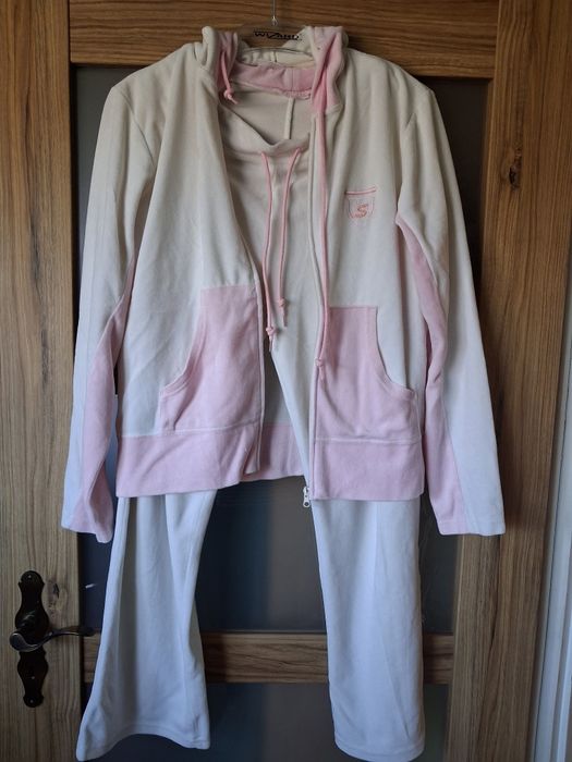 Śliczny welurowy dres damski rozm. 38/40