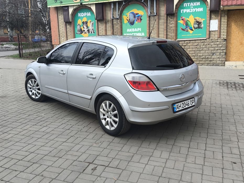 Продам Opel Astra H 2004г 1.4 в хорошем состоянии