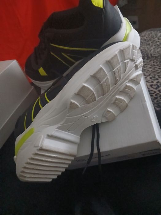 Sapatilhas como novas