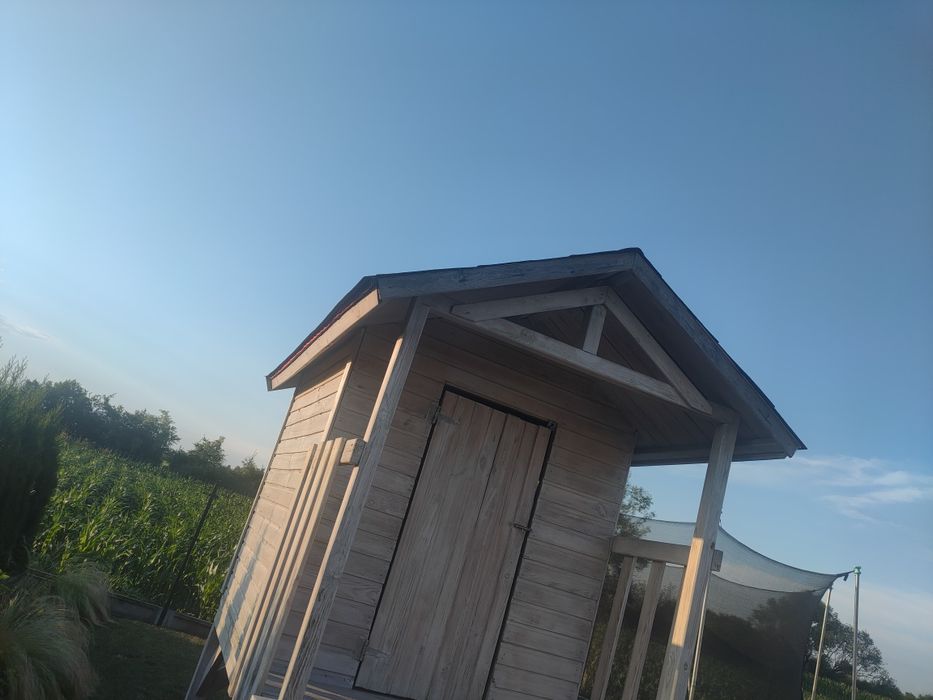 Domek drewniany dla dzieci