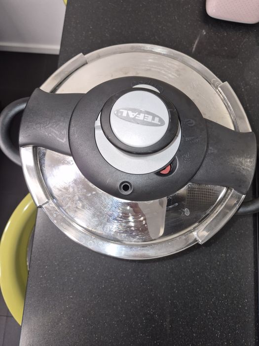 Panela de pressão Tegal