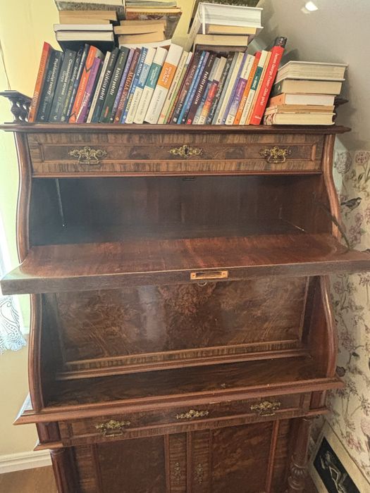 Sekretarzyk drewniany