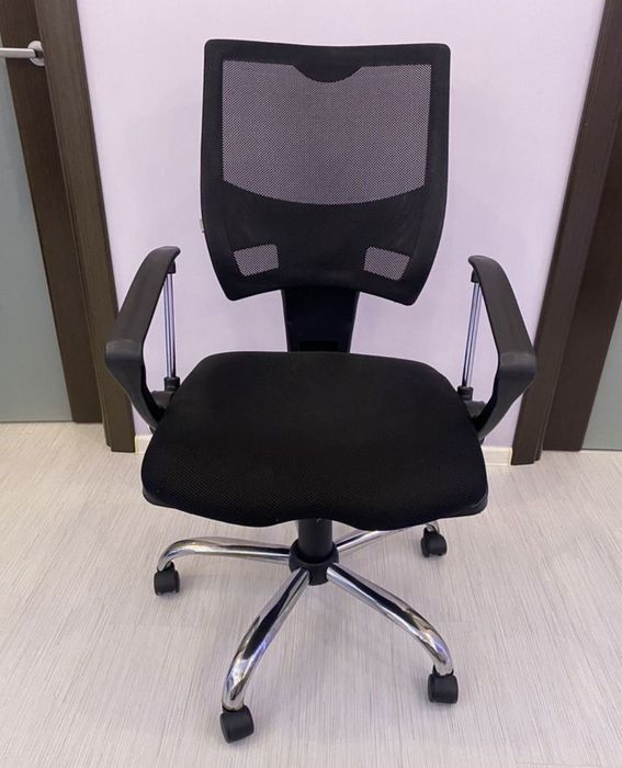 Компьютерное кресло