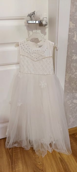 Нарядне плаття для дівчинки