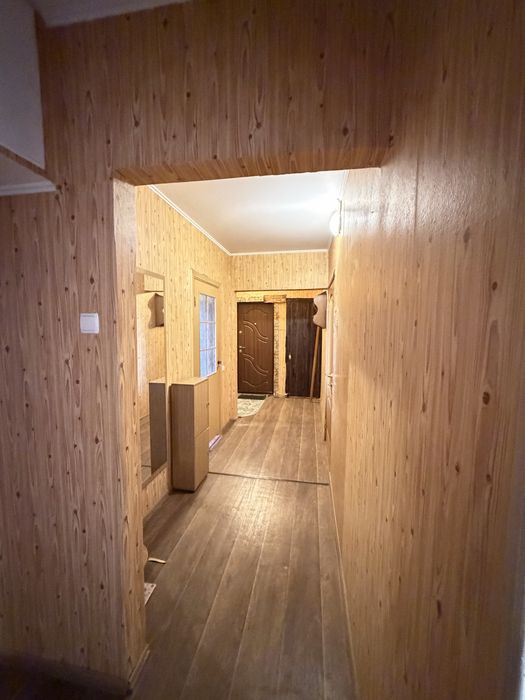 Продам 5 кімнатну квартиру в центрі район 5 школи