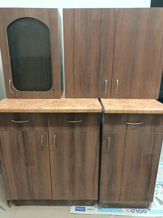 Продам кухонну мебель