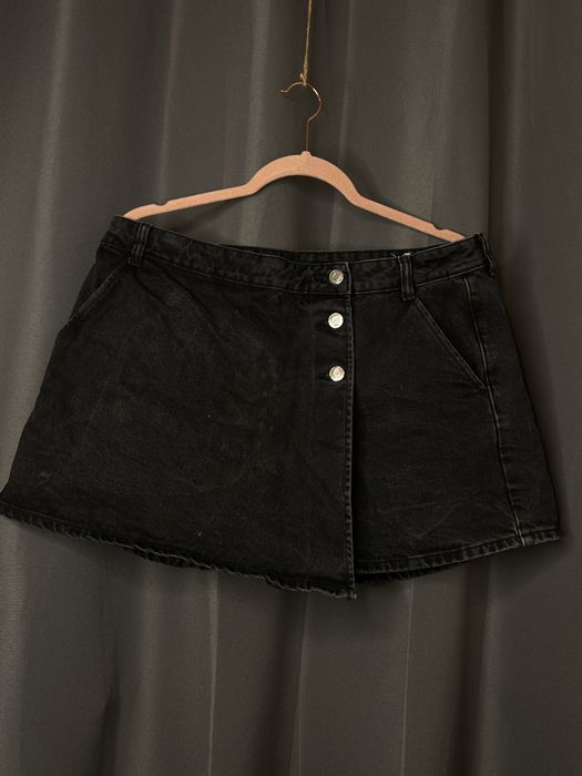 Zara czarne spódnico-spodenki jeansowe z guzikami XL
