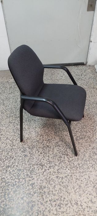 Cadeiras fixa com braços