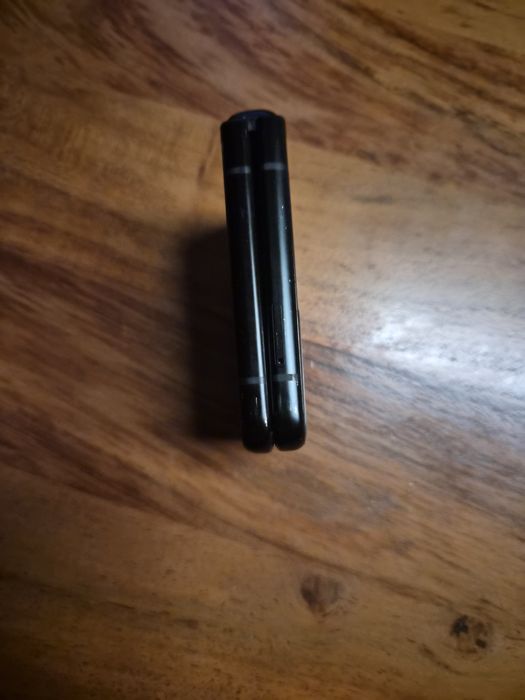 Galaxy Z Flip3  5G z pudełkiem