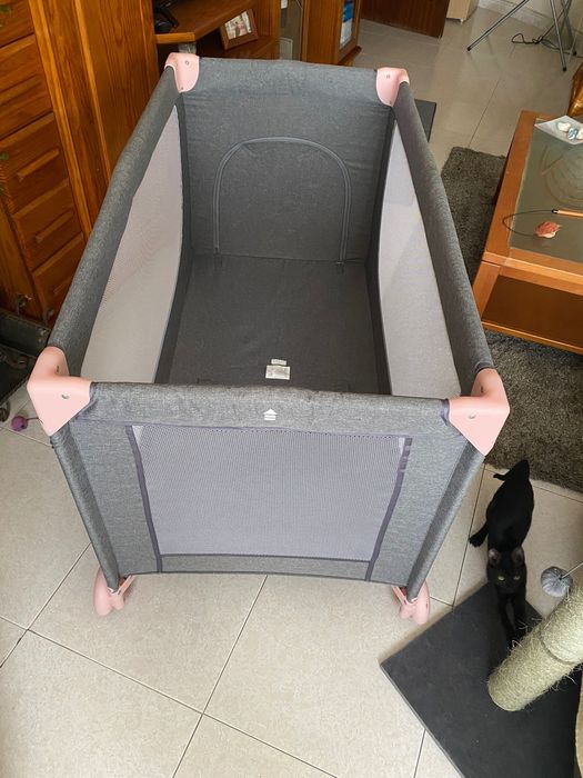 Cama de criança/bébé portátil