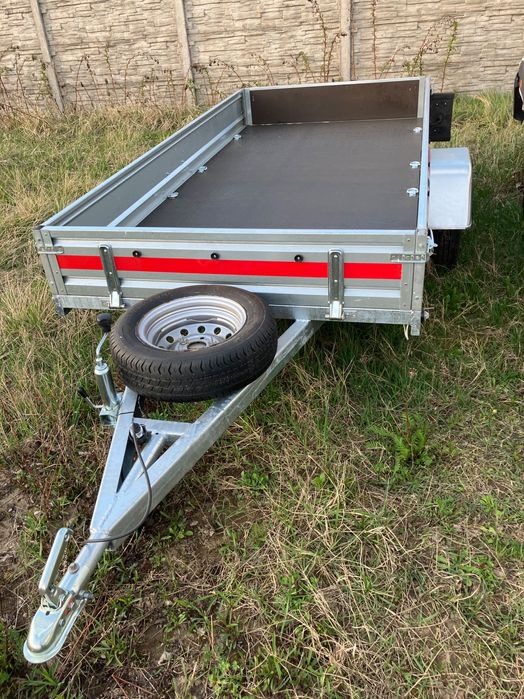 Wynajem wypożyczalnia   przyczepka przyczepa towarowa