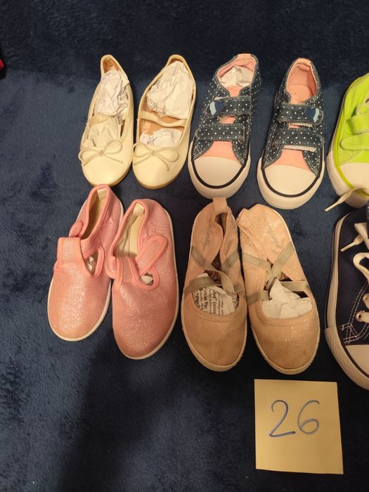Paka dziewczęcych bucików, rozm 26