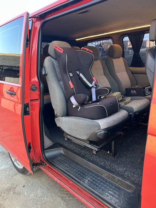 Продам авто VOLKSWAGEN T5 пасажир