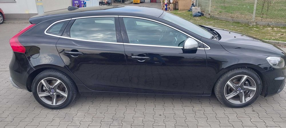 Volvo V40 R-Design 2.0 Diesel