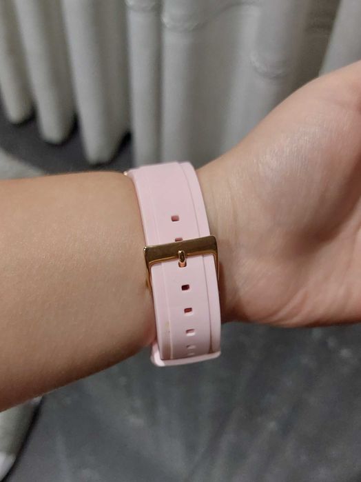 Relógio feminino GUESS nunca usado