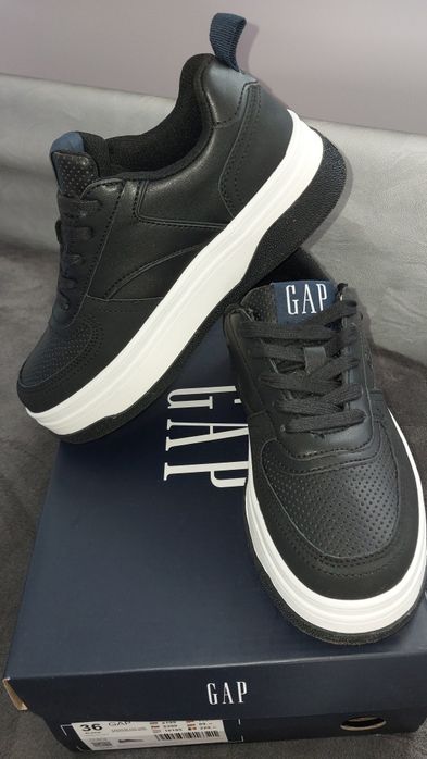 Nowe Buty GAP r. 36