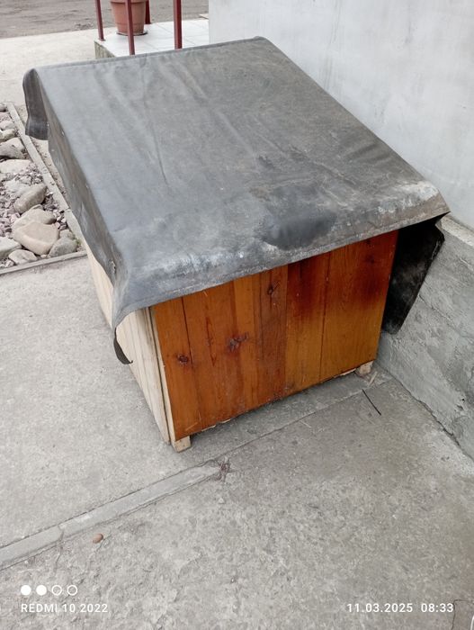 Будка для собаки.