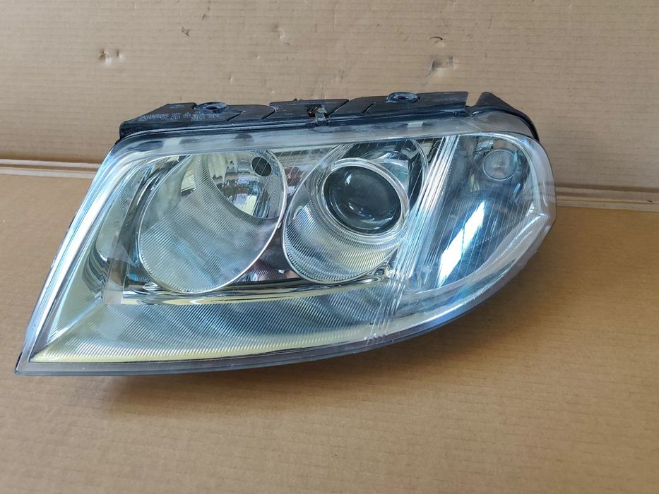PASSAT B5 FL LAMPA LEWY PRZÓD 1EL008350-001