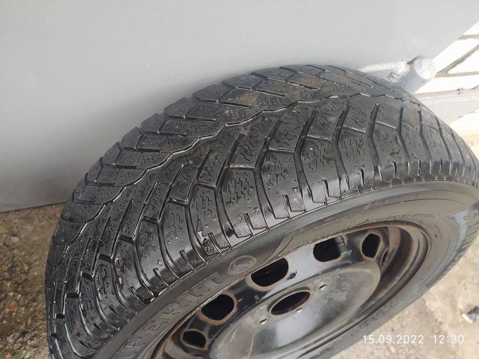 Комплект зимней резины б/у на дисках